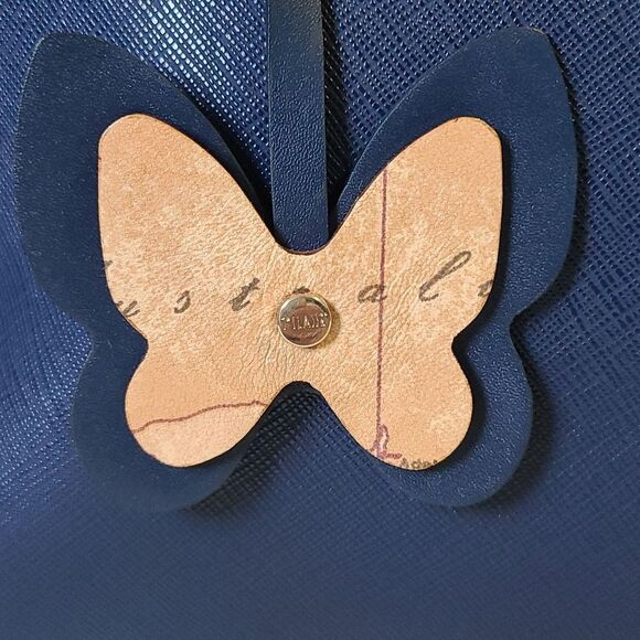 COPY - 💯 Authentic Alviero Martini Handbag 🍀 - Picture 12 of 12